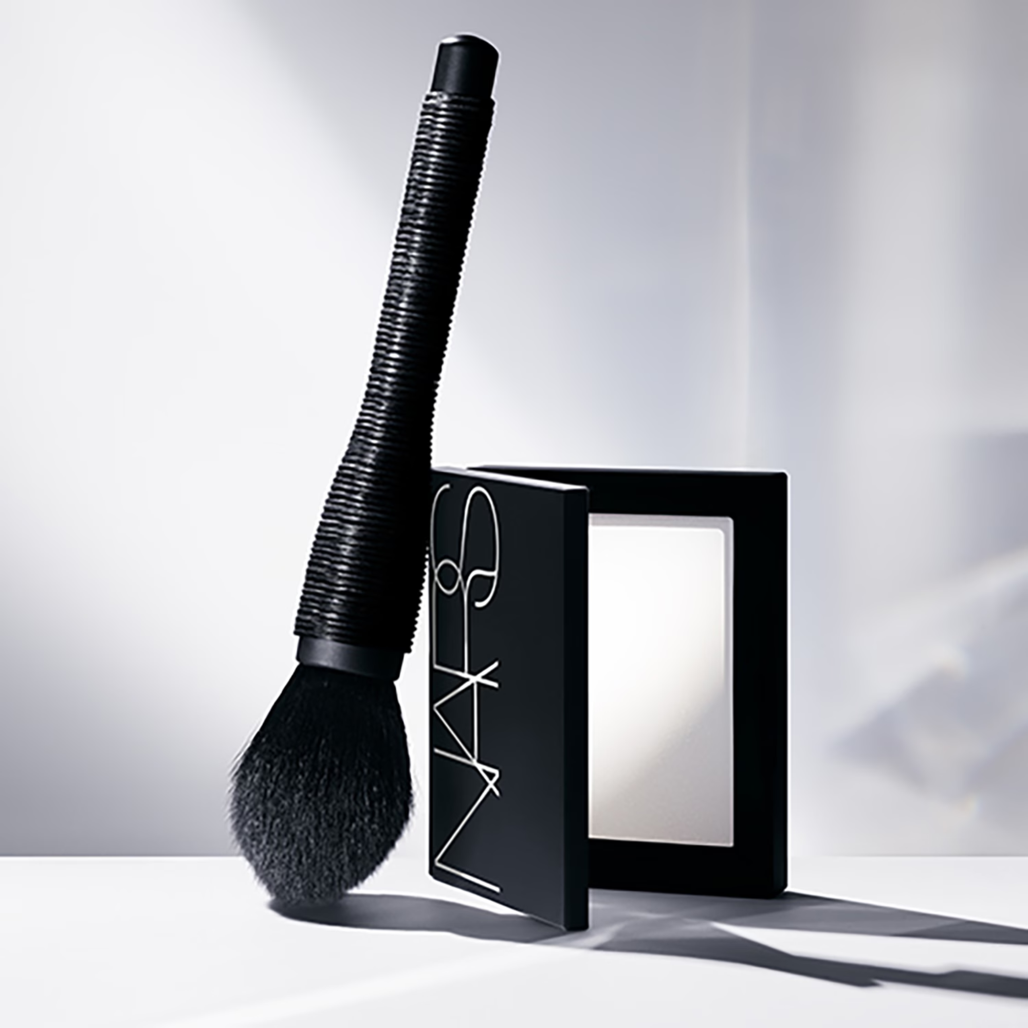Nars Light Reflecting Setting Pressed Powder