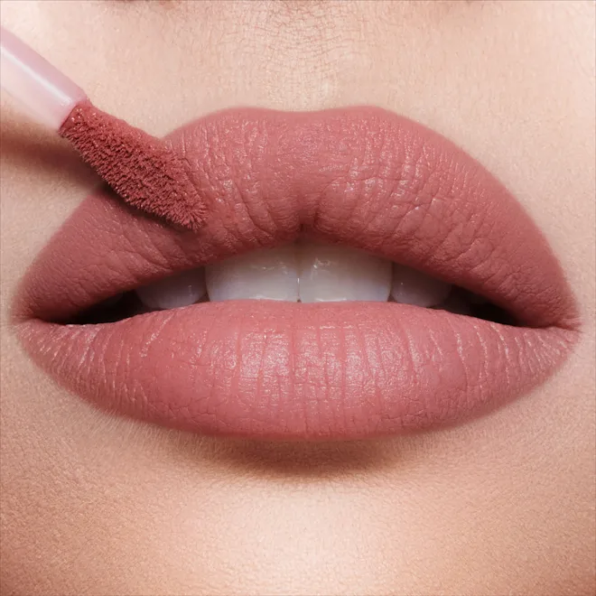 Charlotte Tilbury Airbrush Flawless Lip Blur - Pillow Talk