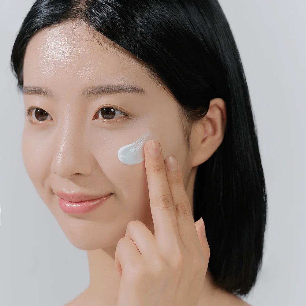 SKIN1004 Madagascar Centella Hyalu-Cica Water-Fit Sun Serum 50 ml