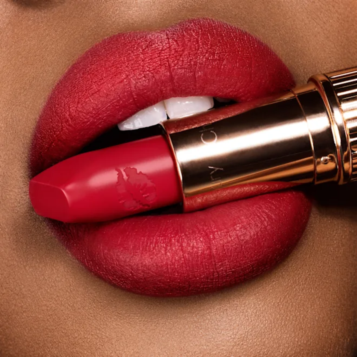 Charlotte Tilbury Lipstick - Carina&