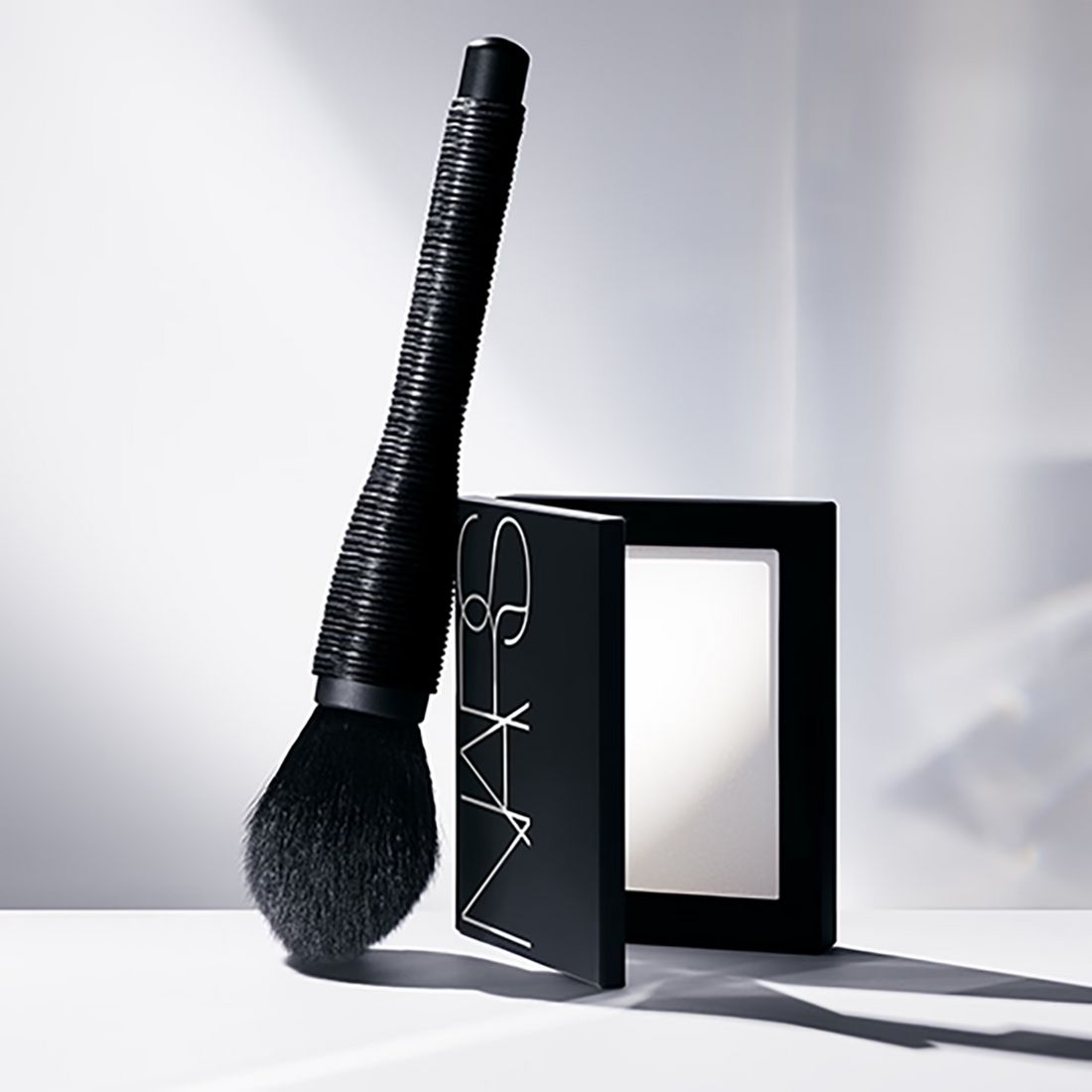 Nars Light Reflecting Setting Pressed Powder