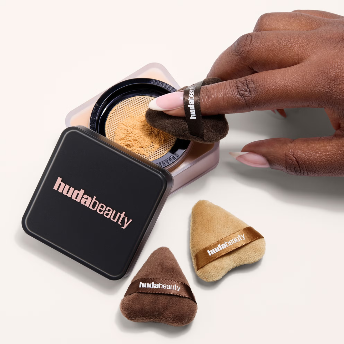 Huda Beauty Powder Puff Mini